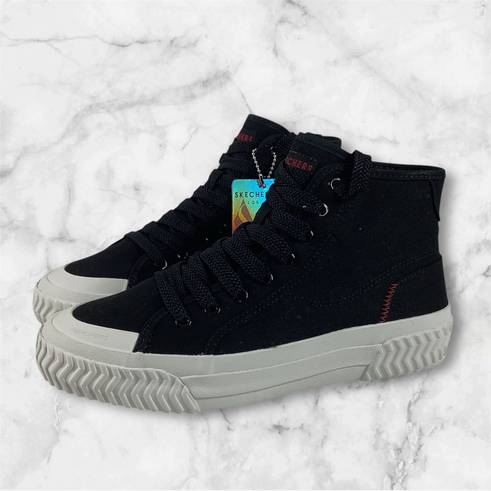 Skechers Womens Street Trax Hi Tread Sneakers Shoes Black
